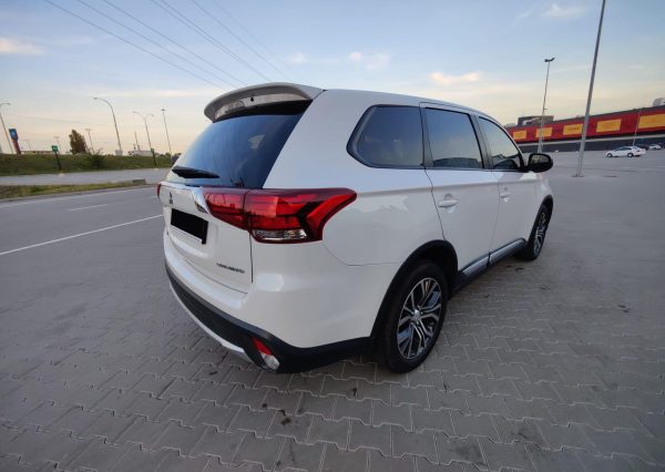  - photo - https://ar.nevocars.com.ua/wp-content/uploads/2021/10/3-2-scaled-scaled.jpg